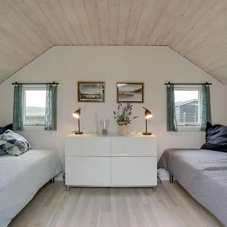 Ainikki - 200m From The Sea By Interhome אוטרופ