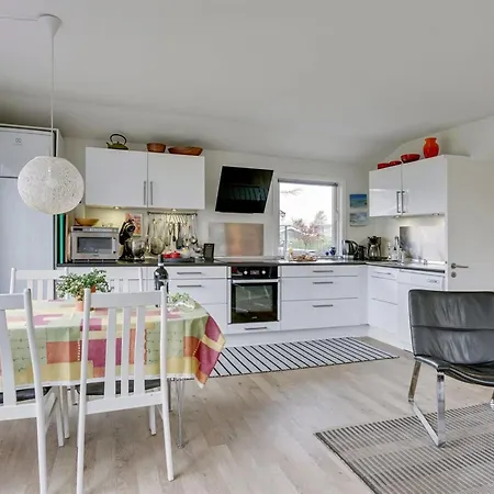 Ainikki - 200m From The Sea By Interhome *