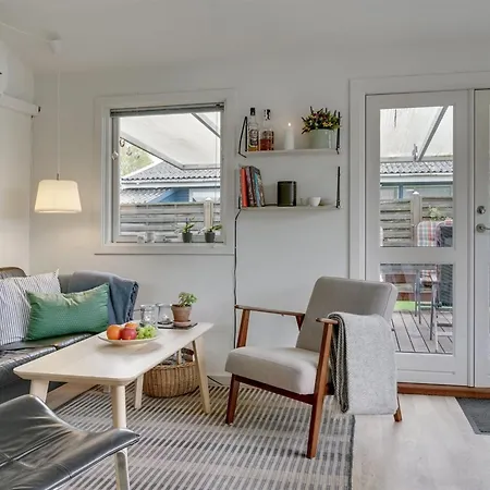 בית נופש Ainikki - 200m From The Sea By Interhome *