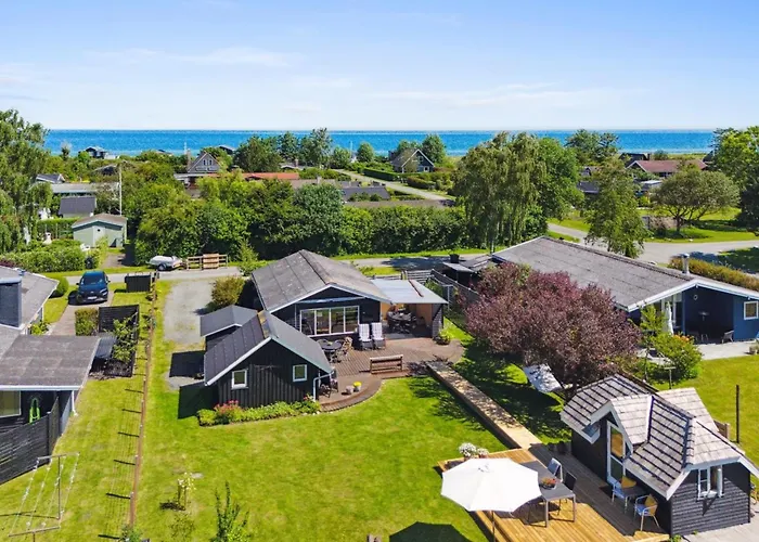 Ainikki - 200m From The Sea By Interhome