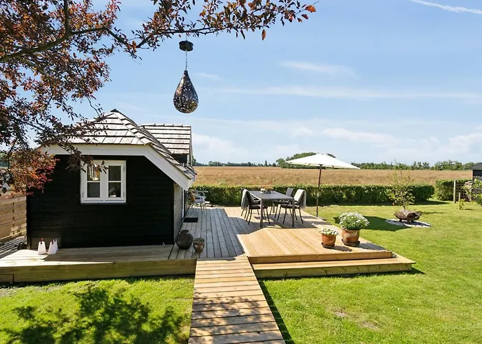 Ainikki - 200m From The Sea By Interhome *